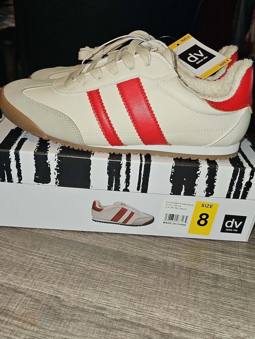 NIB Size 8 Women's DV by Dolce Vita Cream Sneakers with Red Stripes and Gum Sole